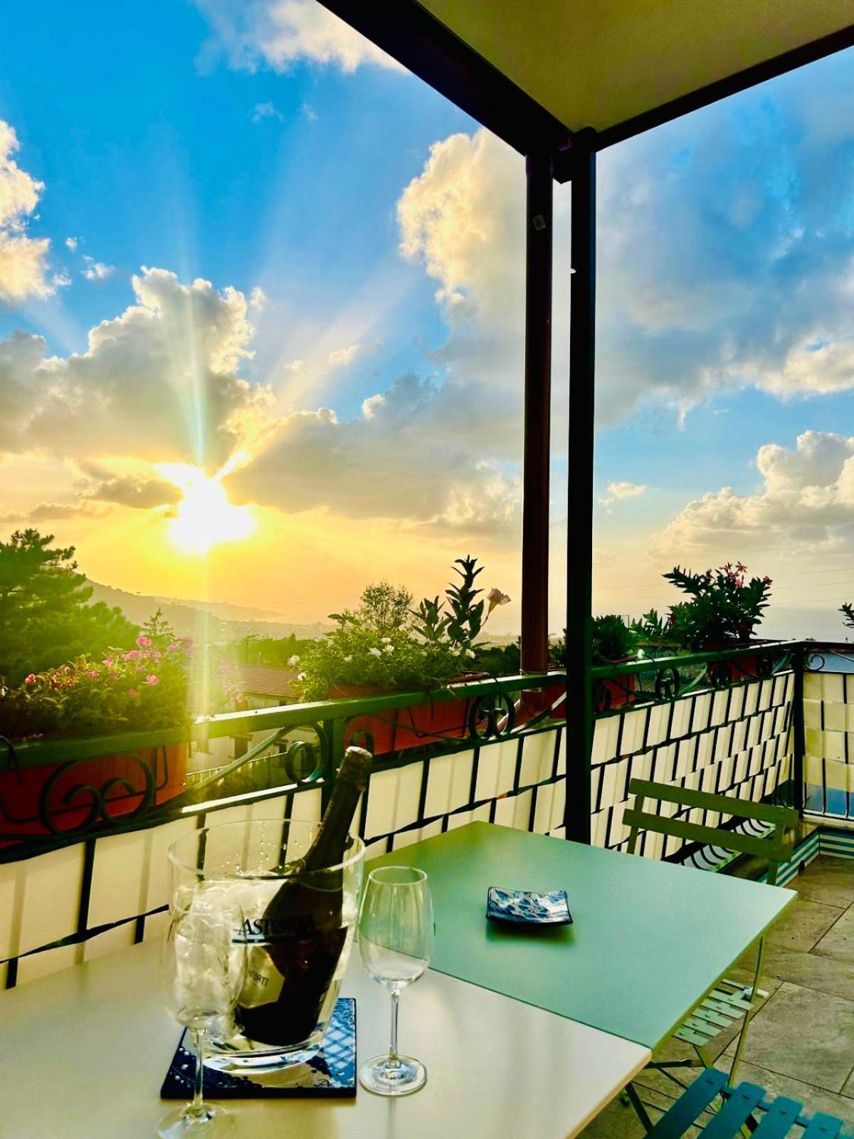 Maresca's Rooftop Sea View Sorrento Piano di Sorrento